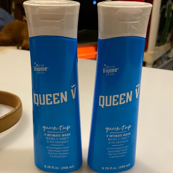 queen v Other - Lot of 2 Queen V it up intimate Wash